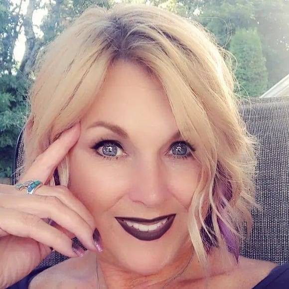 Meet your Posher, Dawn - Picture 1 of 1